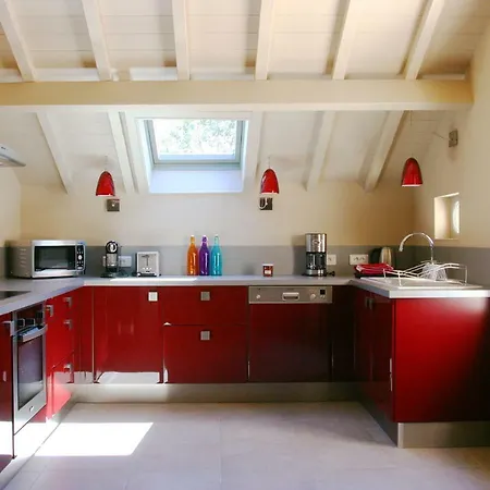 Hébergement de vacances La Chartreuse Du Maine *