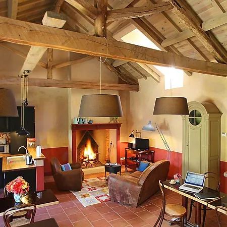 Hébergement de vacances La Chartreuse Du Maine *