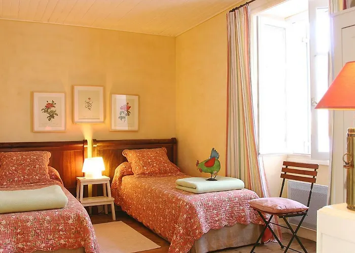 La Chartreuse Du Maine Nyaraló